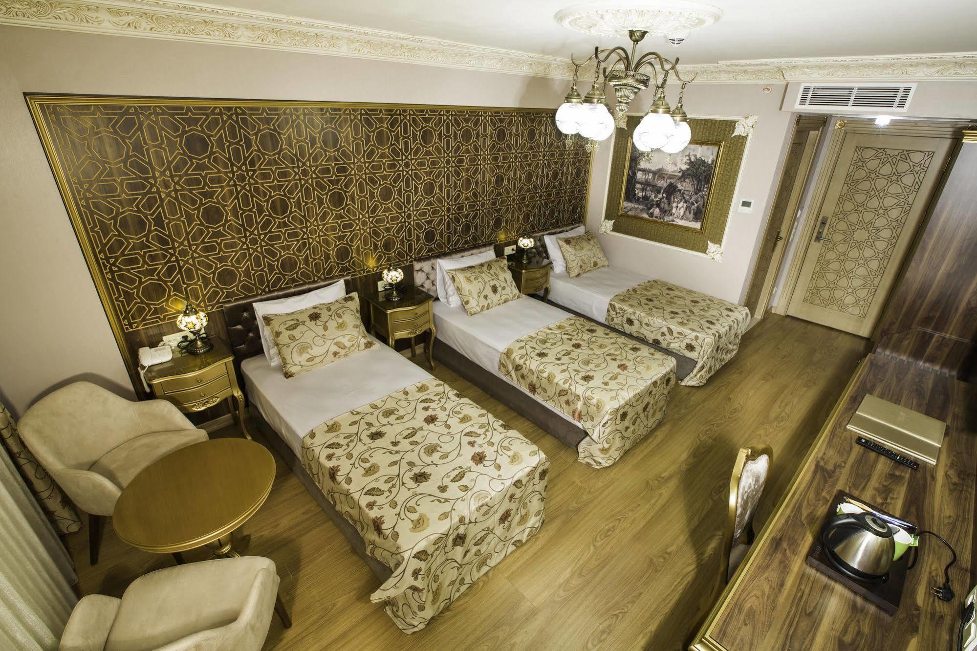 فندق فوسفورين اسطنبول المظهر الخارجي الصورة A room at the hotel
