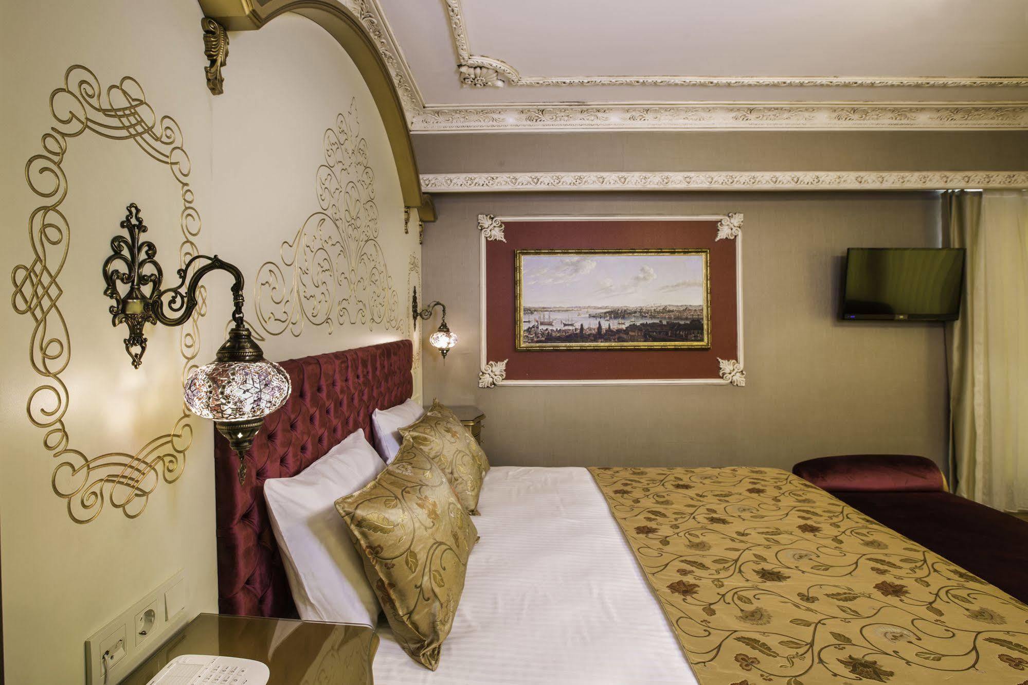 فندق فوسفورين اسطنبول المظهر الخارجي الصورة A room at the hotel